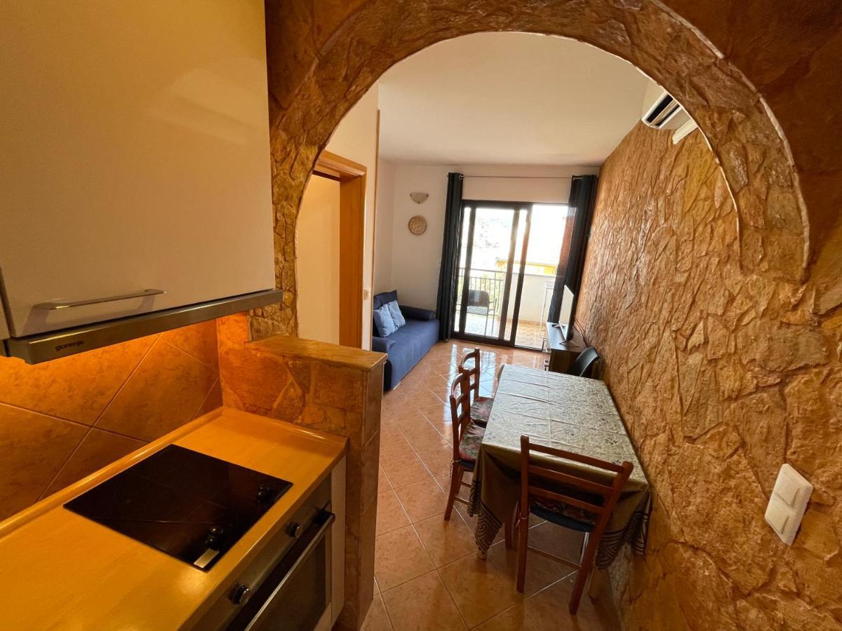 Apartment Jakasa Trogir Exteriér fotografie